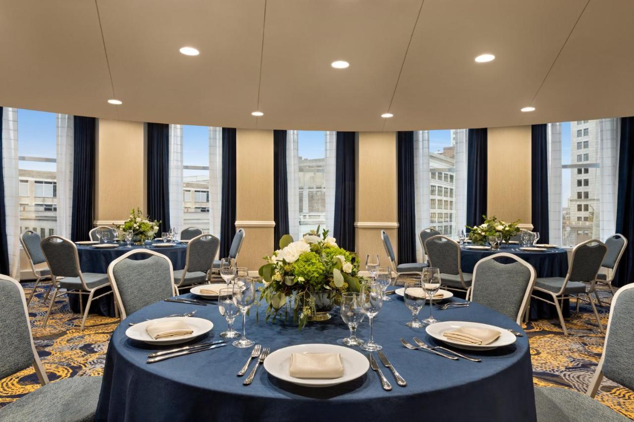 Crowne Plaza Cleveland At Playhouse Square By Ihg Ξενοδοχείο Εξωτερικό φωτογραφία