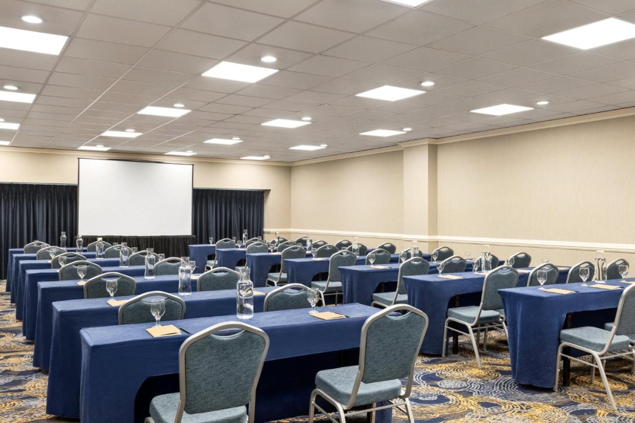 Crowne Plaza Cleveland At Playhouse Square By Ihg Ξενοδοχείο Εξωτερικό φωτογραφία
