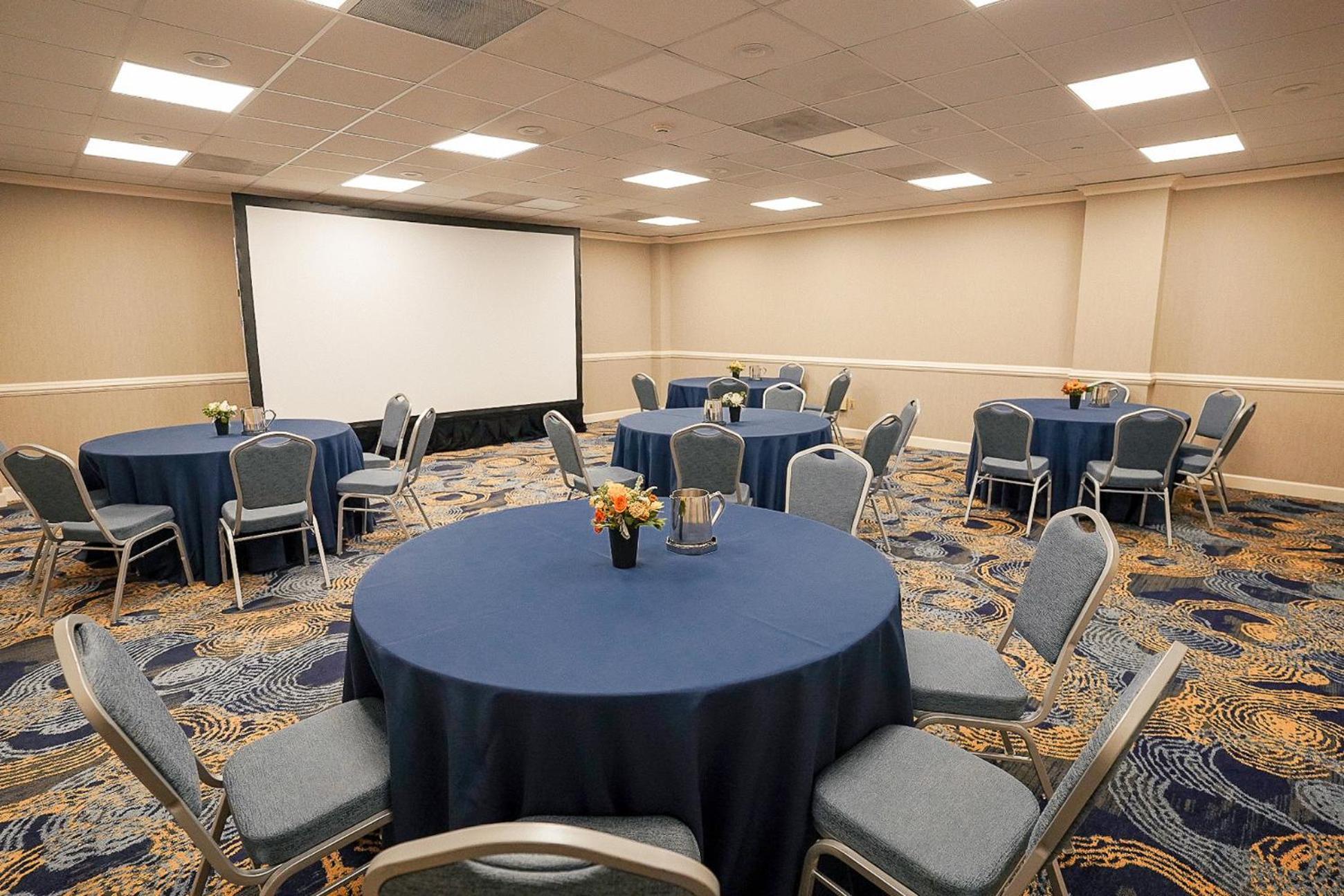 Crowne Plaza Cleveland At Playhouse Square By Ihg Ξενοδοχείο Εξωτερικό φωτογραφία