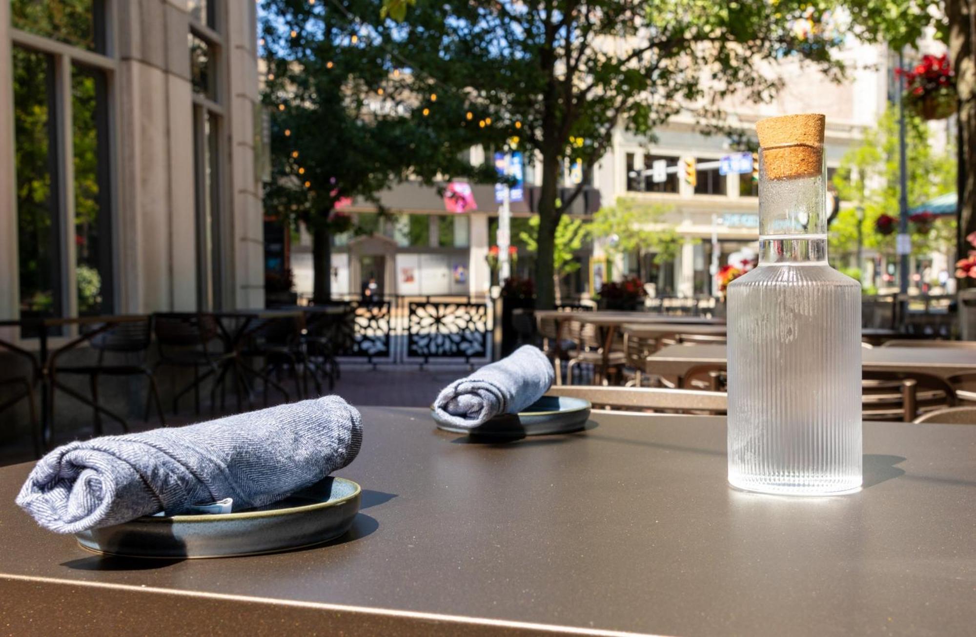 Crowne Plaza Cleveland At Playhouse Square By Ihg Ξενοδοχείο Εξωτερικό φωτογραφία