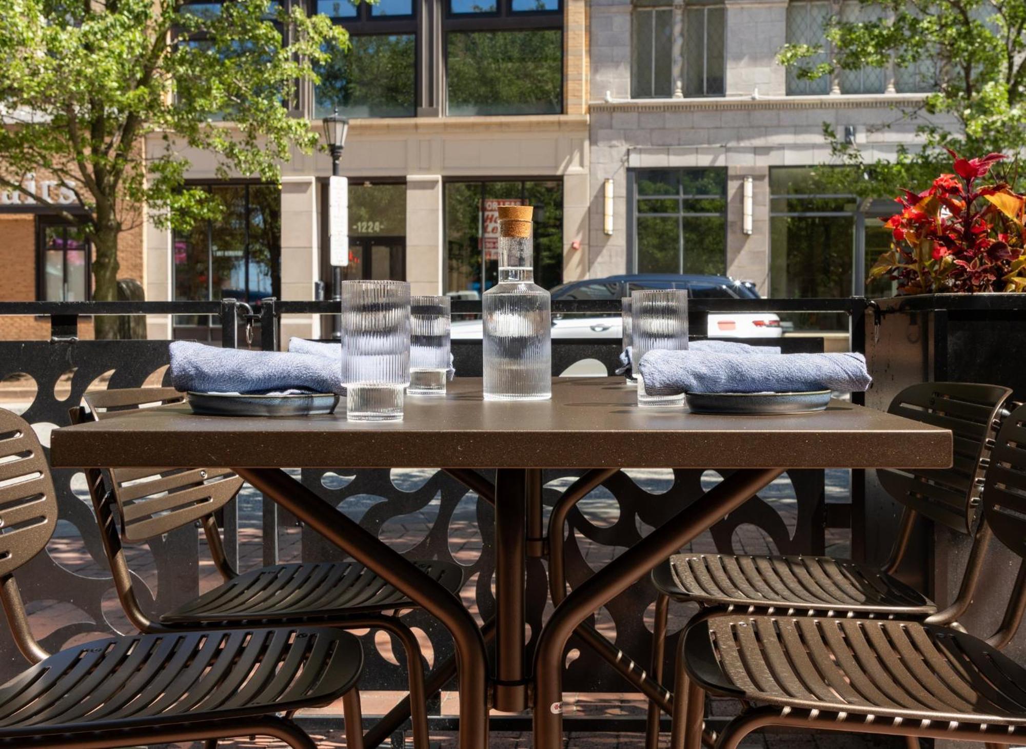 Crowne Plaza Cleveland At Playhouse Square By Ihg Ξενοδοχείο Εξωτερικό φωτογραφία