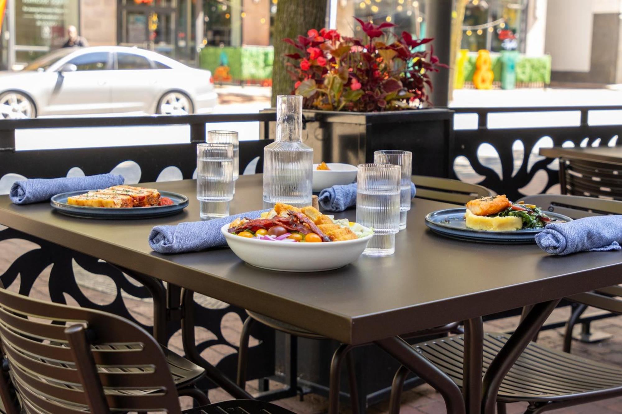 Crowne Plaza Cleveland At Playhouse Square By Ihg Ξενοδοχείο Εξωτερικό φωτογραφία